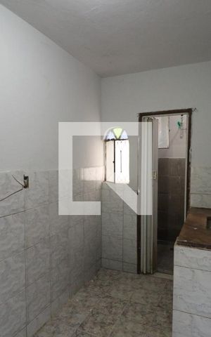 Casa para alugar com 80m², 2 quartos e 1 vagaCozinha