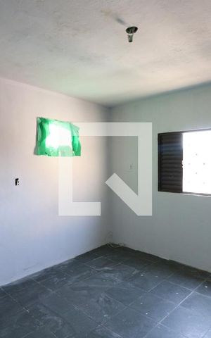 Casa para alugar com 80m², 2 quartos e 1 vagaQuarto 1