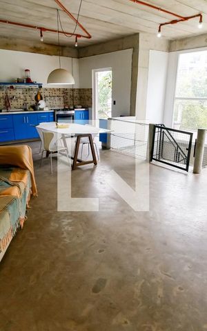 Casa à venda com 210m², 4 quartos e 2 vagas Casa à venda com 210m², 4 quartos e 2 vagasSala