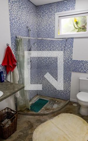 Casa à venda com 210m², 4 quartos e 2 vagas Casa à venda com 210m², 4 quartos e 2 vagasQuarto 1