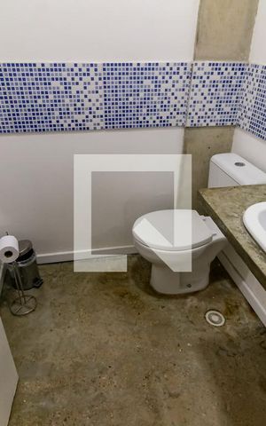 Casa à venda com 210m², 4 quartos e 2 vagas Casa à venda com 210m², 4 quartos e 2 vagasLavabo
