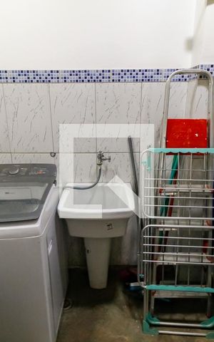 Casa à venda com 210m², 4 quartos e 2 vagas Casa à venda com 210m², 4 quartos e 2 vagasÁrea de Serviço