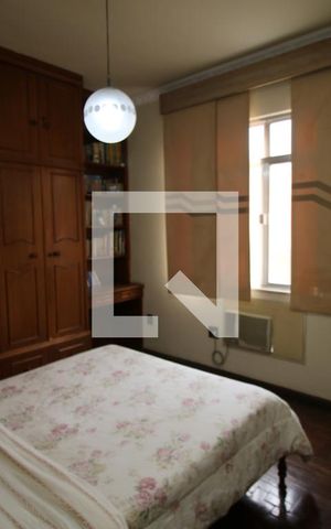 Casa à venda com 329m², 5 quartos e 3 vagasQuarto 3 