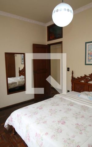 Casa à venda com 329m², 5 quartos e 3 vagasQuarto 3 