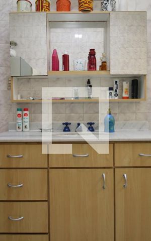 Casa à venda com 329m², 5 quartos e 3 vagasBanheiro Social 2