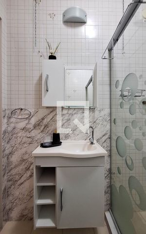 Apartamento para alugar com 75m², 2 quartos e sem vaga Apartamento para alugar com 75m², 2 quartos e sem vagaBanheiro