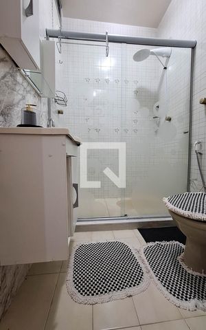 Apartamento para alugar com 75m², 2 quartos e sem vaga Apartamento para alugar com 75m², 2 quartos e sem vagaBanheiro