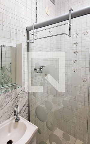 Apartamento para alugar com 75m², 2 quartos e sem vaga Apartamento para alugar com 75m², 2 quartos e sem vagaBanheiro
