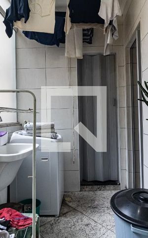Apartamento à venda com 100m², 2 quartos e sem vaga Apartamento à venda com 100m², 2 quartos e sem vagaLavanderia