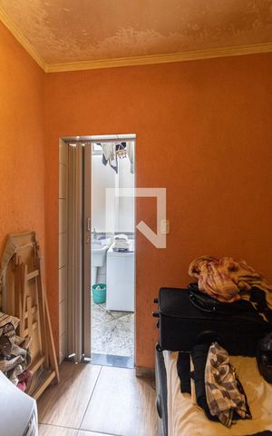 Apartamento à venda com 100m², 2 quartos e sem vaga Apartamento à venda com 100m², 2 quartos e sem vagaQuarto de Serviço
