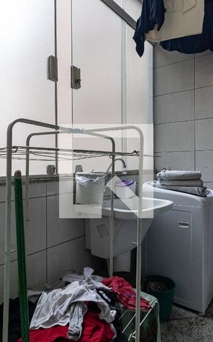 Apartamento à venda com 100m², 2 quartos e sem vaga Apartamento à venda com 100m², 2 quartos e sem vagaLavanderia