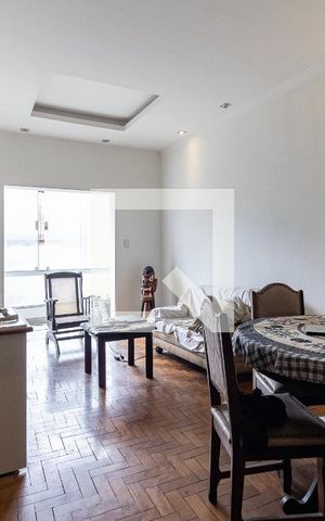 Apartamento à venda com 100m², 2 quartos e sem vaga Apartamento à venda com 100m², 2 quartos e sem vagaSala