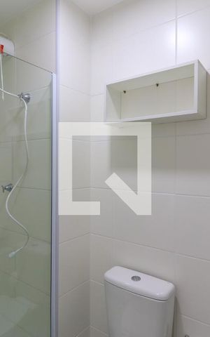 Apartamento à venda com 27m², 1 quarto e sem vaga Apartamento à venda com 27m², 1 quarto e sem vagaBanheiro da Suíte