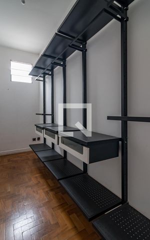 Casa à venda com 293m², 3 quartos e sem vagaCloset