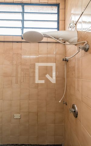 Casa à venda com 293m², 3 quartos e sem vagaBanheiro