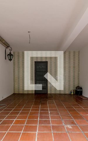 Casa à venda com 293m², 3 quartos e sem vagaFachada