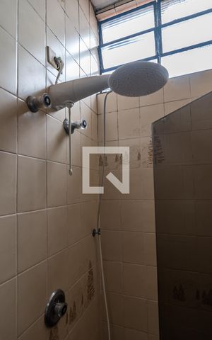 Casa à venda com 293m², 3 quartos e sem vagaBanheiro