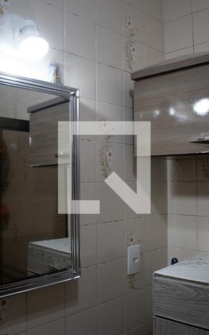 Casa à venda com 180m², 4 quartos e 2 vagas Casa à venda com 180m², 4 quartos e 2 vagasBanheiro