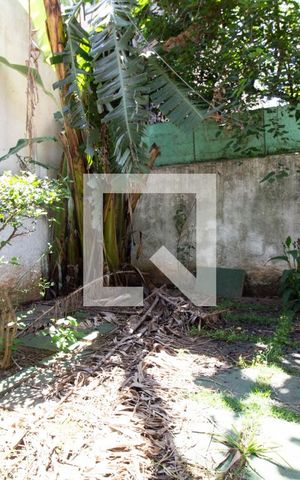 Casa à venda com 142m², 3 quartos e 2 vagas Casa à venda com 142m², 3 quartos e 2 vagasÁrea Externa