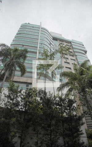 Apartamento à venda com 180m², 4 quartos e 3 vagasFachada