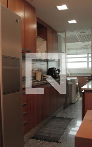 Apartamento à venda com 180m², 4 quartos e 3 vagasCozinha
