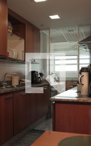 Apartamento à venda com 180m², 4 quartos e 3 vagasCozinha