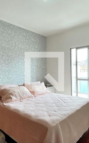 Casa à venda com 180m², 4 quartos e 2 vagasSuíte 1