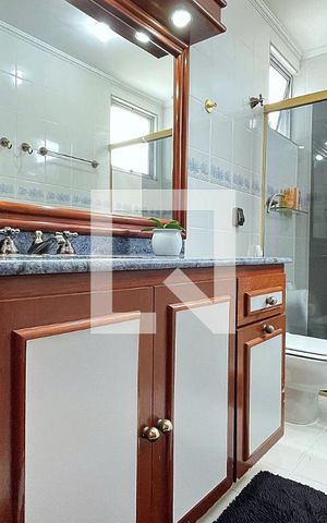 Casa à venda com 180m², 4 quartos e 2 vagasBanheiro