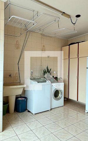 Casa à venda com 180m², 4 quartos e 2 vagasÁrea de Serviço