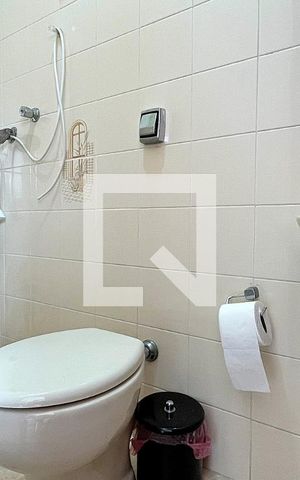 Casa à venda com 180m², 4 quartos e 2 vagasBanheiro de serviço