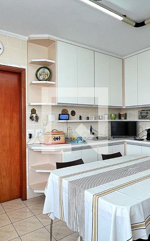 Casa à venda com 180m², 4 quartos e 2 vagasCozinha