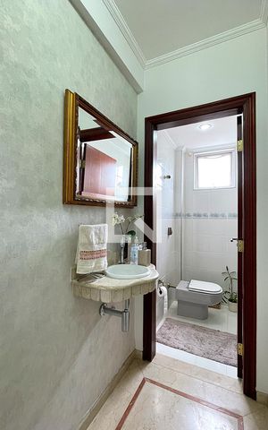 Casa à venda com 180m², 4 quartos e 2 vagasLavabo