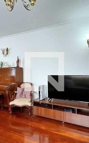 Casa à venda com 180m², 4 quartos e 2 vagasSala