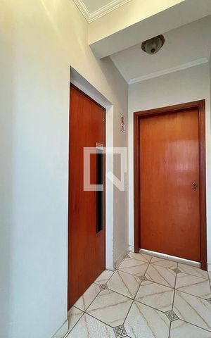 Casa à venda com 180m², 4 quartos e 2 vagasSaída de Serviço