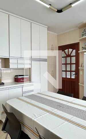 Casa à venda com 180m², 4 quartos e 2 vagasCozinha