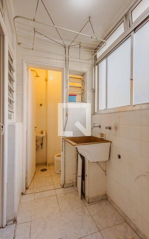 Apartamento à venda com 72m², 2 quartos e 1 vagaÁrea de Serviço