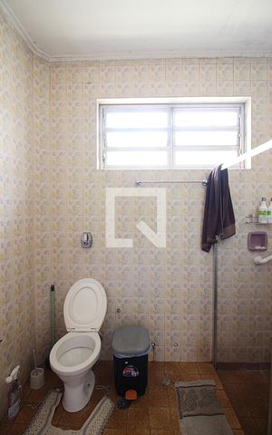 Casa à venda com 294m², 3 quartos e 3 vagasBanheiro Social