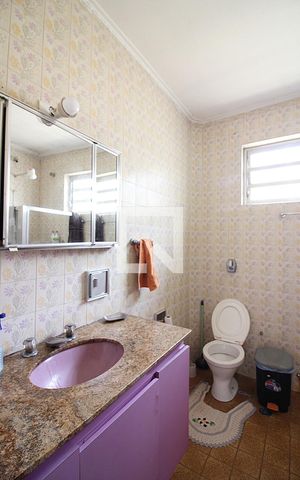 Casa à venda com 294m², 3 quartos e 3 vagasBanheiro Social