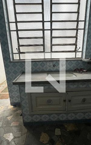 Casa à venda com 355m², 6 quartos e 2 vagas Casa à venda com 355m², 6 quartos e 2 vagasCasa 2- Cozinha