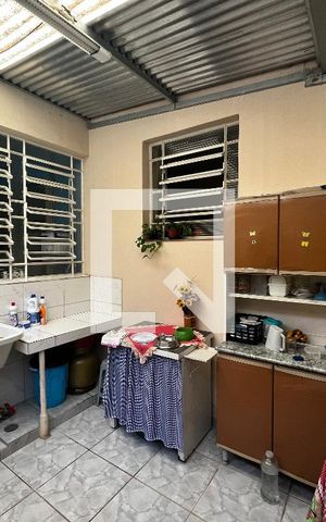 Casa à venda com 355m², 6 quartos e 2 vagas Casa à venda com 355m², 6 quartos e 2 vagasCasa 1- Área de Serviço