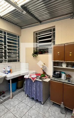 Casa à venda com 355m², 6 quartos e 2 vagas Casa à venda com 355m², 6 quartos e 2 vagasCasa 1- Área de Serviço