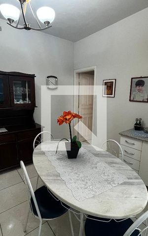 Casa à venda com 355m², 6 quartos e 2 vagas Casa à venda com 355m², 6 quartos e 2 vagasCasa 1- Copa