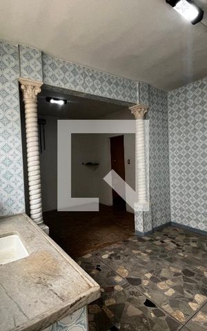 Casa à venda com 355m², 6 quartos e 2 vagas Casa à venda com 355m², 6 quartos e 2 vagasCasa 2- Cozinha
