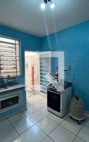 Casa à venda com 355m², 6 quartos e 2 vagas Casa à venda com 355m², 6 quartos e 2 vagasCasa 1- Cozinha