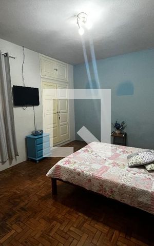 Casa à venda com 355m², 6 quartos e 2 vagas Casa à venda com 355m², 6 quartos e 2 vagasCasa 1- Quarto