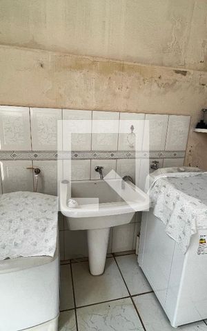 Casa à venda com 355m², 6 quartos e 2 vagas Casa à venda com 355m², 6 quartos e 2 vagasCasa 1- Área de Serviço