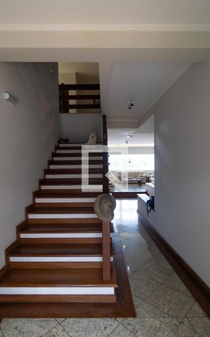 Casa para alugar com 540m², 4 quartos e 4 vagasHall de Entrada