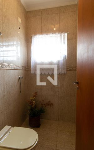 Casa para alugar com 540m², 4 quartos e 4 vagasLavabo