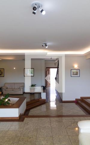 Casa para alugar com 540m², 4 quartos e 4 vagasSalas