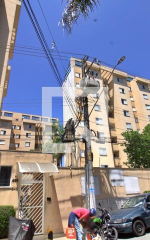 Apartamento para alugar com 50m², 2 quartos e 1 vaga Apartamento para alugar com 50m², 2 quartos e 1 vagaFachada e portaria